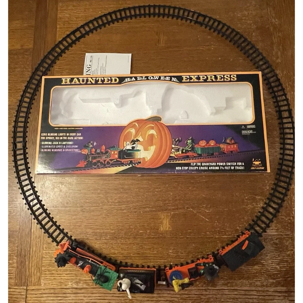 Vtg New Bright Haunted Halloween Express Train Set 1995 Lights Spooky CIB Works